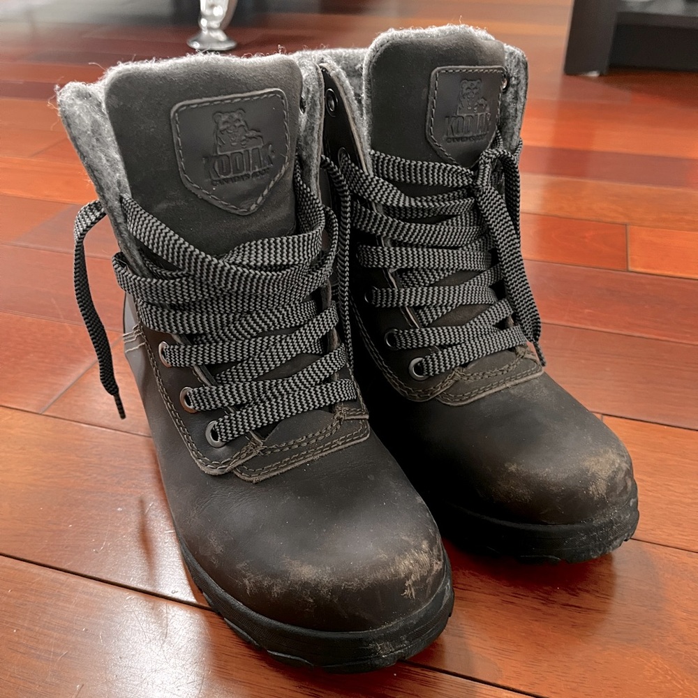 Kodiak brown winter boots